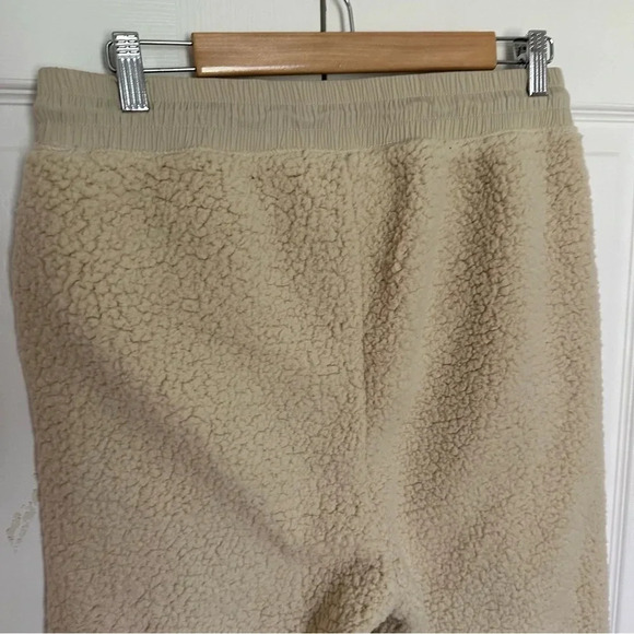 Aerie Offline Sherpa Cream Drawstring Sweat Pants Size Medium - Picture 5 of 12